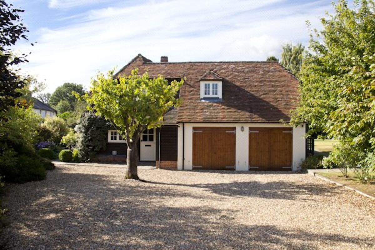 house for sale in East End, Newbury, Hampshire, RG20 HNG100258 Knight Frank