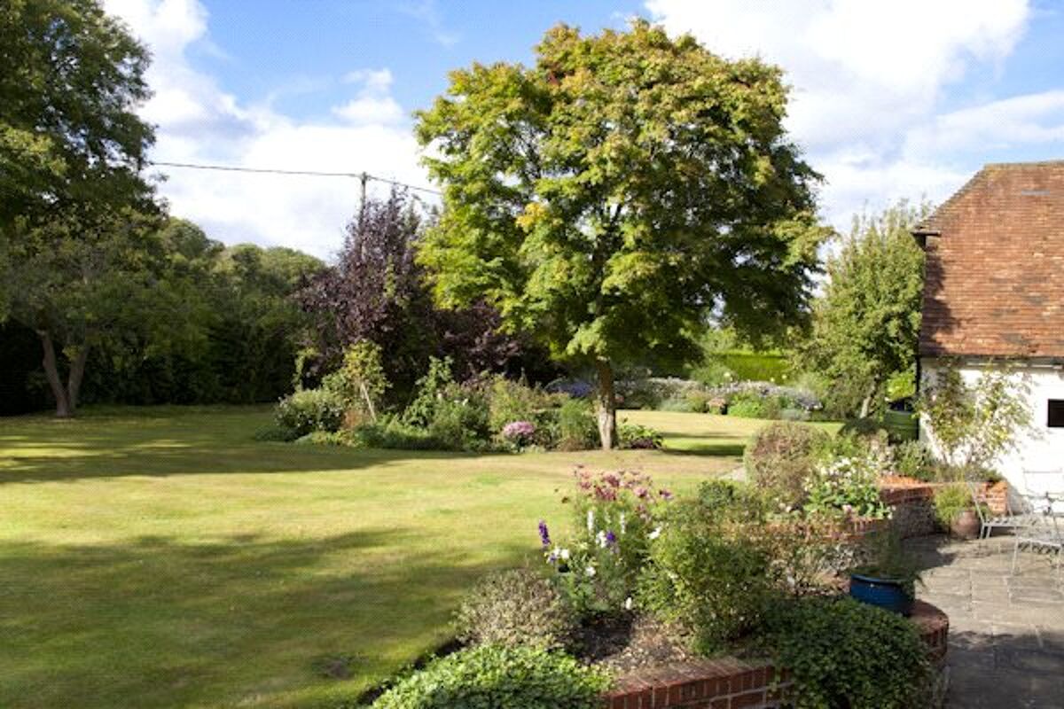 house for sale in East End, Newbury, Hampshire, RG20 HNG100258 Knight Frank