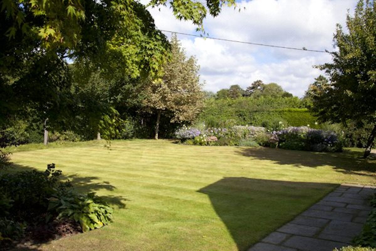 house for sale in East End, Newbury, Hampshire, RG20 HNG100258 Knight Frank