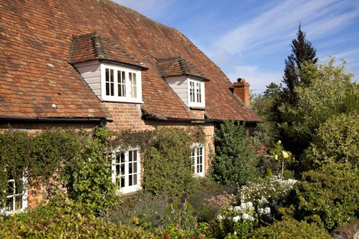 house for sale in East End, Newbury, Hampshire, RG20 HNG100258 Knight Frank