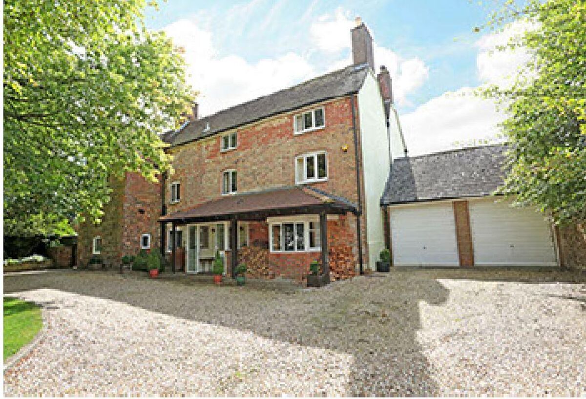 house for sale in High Street, Avebury, Marlborough, Wiltshire, SN8