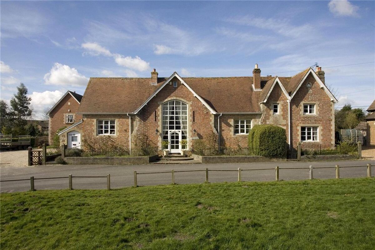 house for sale in Eastcourt School House, Eastcourt, Burbage
