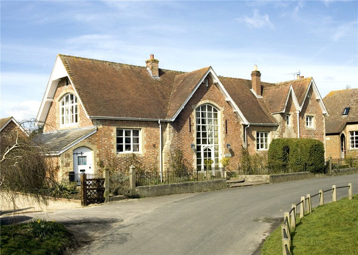 house for sale in Eastcourt School House, Eastcourt, Burbage