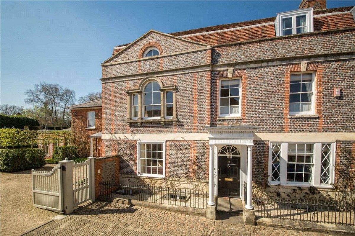 house for sale in Kingsbury Street, Marlborough, Wiltshire, SN8