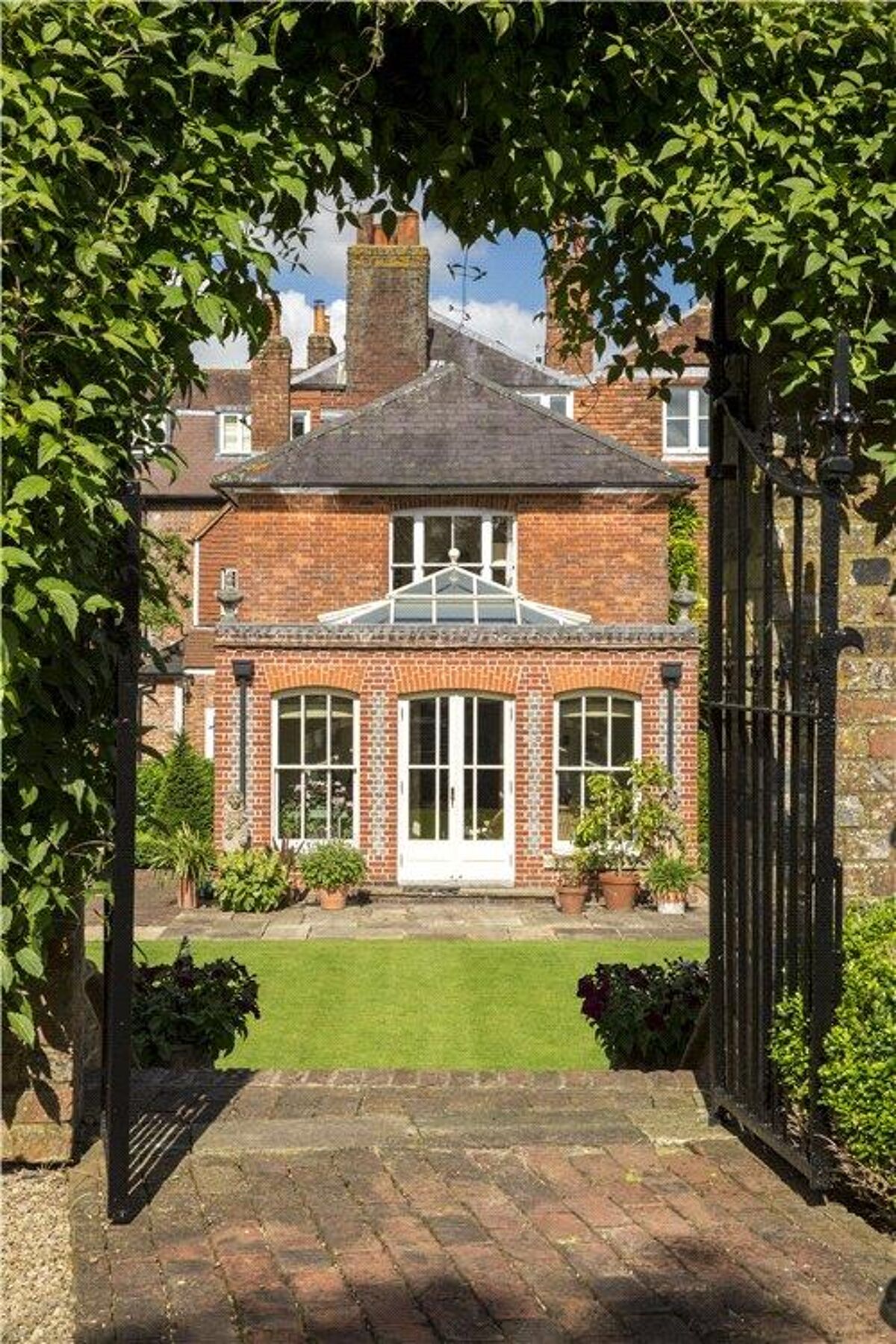 house for sale in Kingsbury Street, Marlborough, Wiltshire, SN8