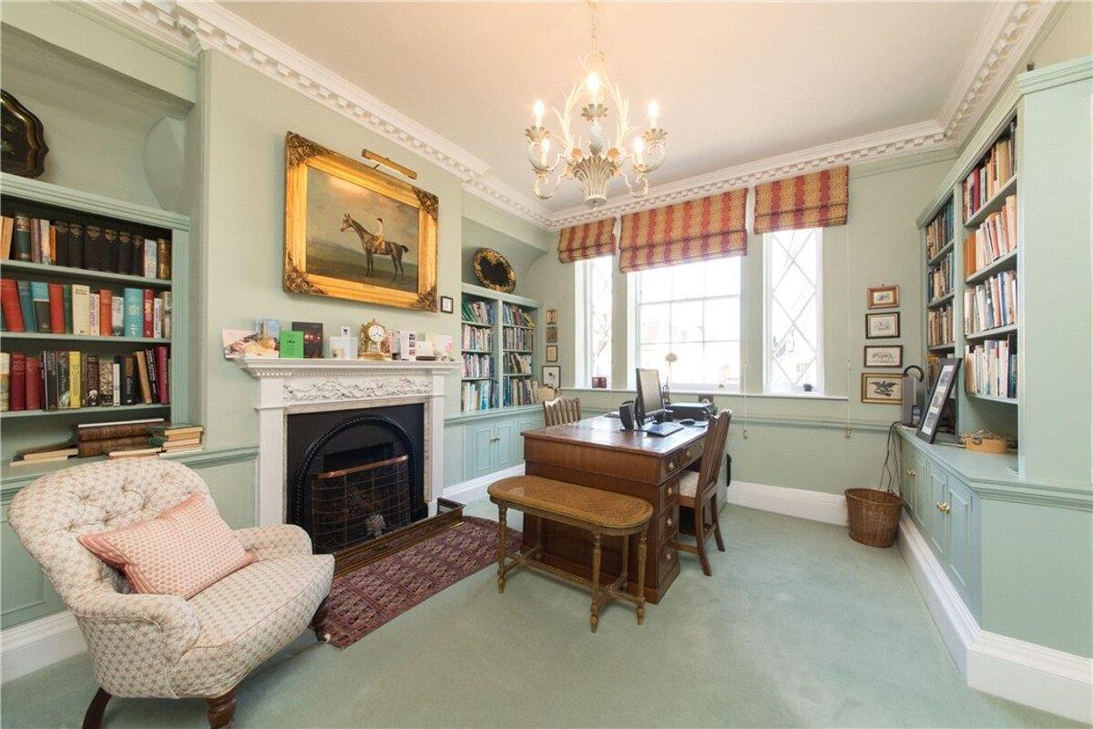 house for sale in Kingsbury Street, Marlborough, Wiltshire, SN8