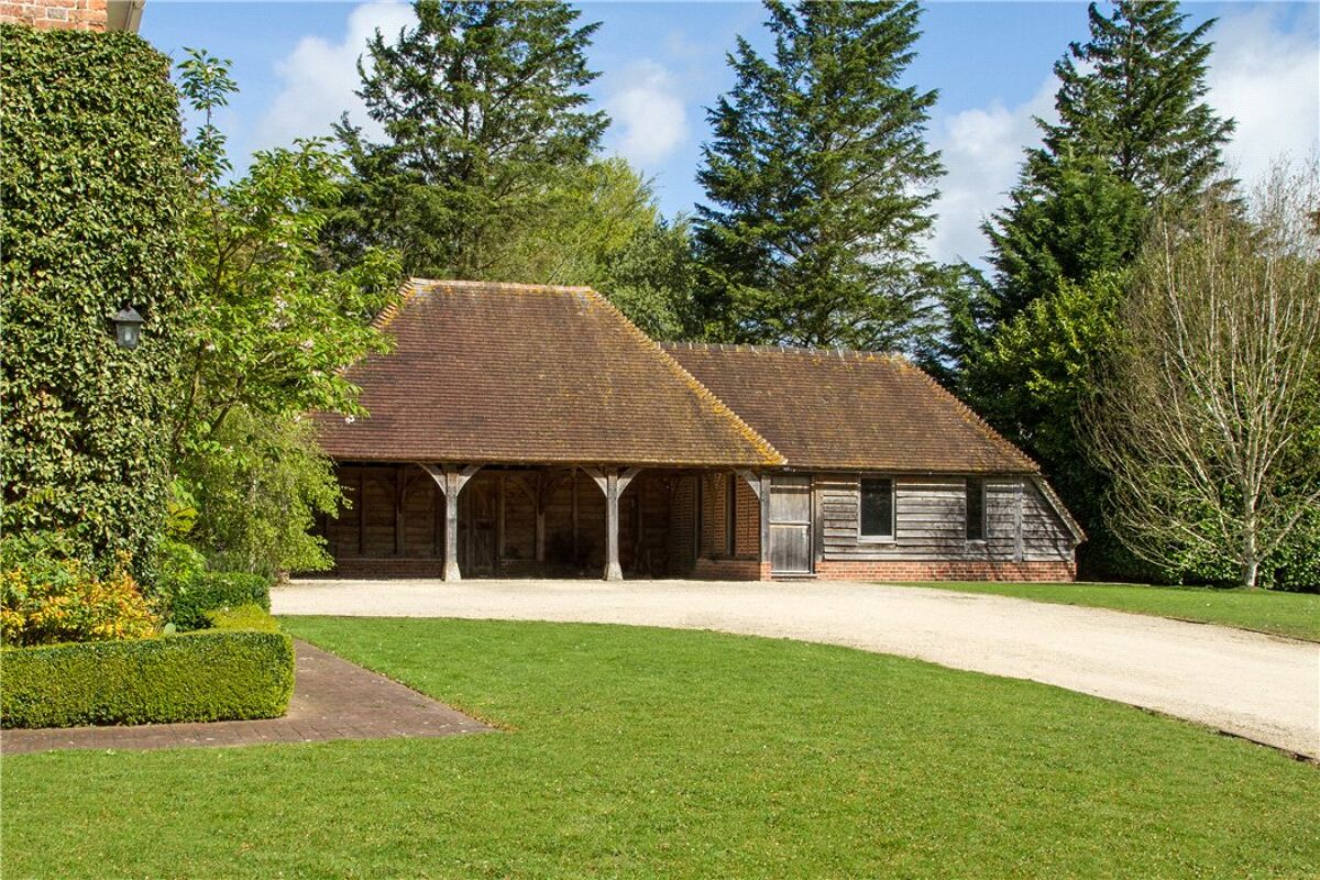 Immobili in vendita Bath Road, Hungerford, Berkshire, RG17 Knight Frank