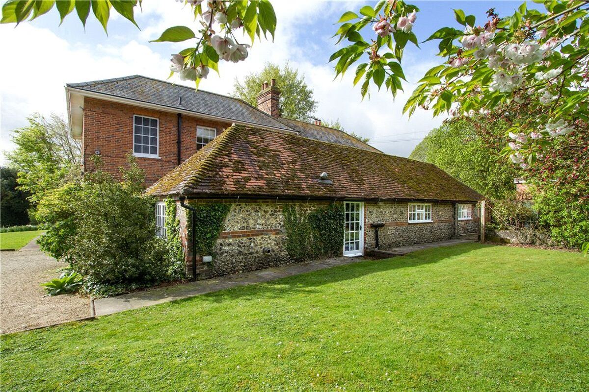 Immobili in vendita Bath Road, Hungerford, Berkshire, RG17 Knight Frank