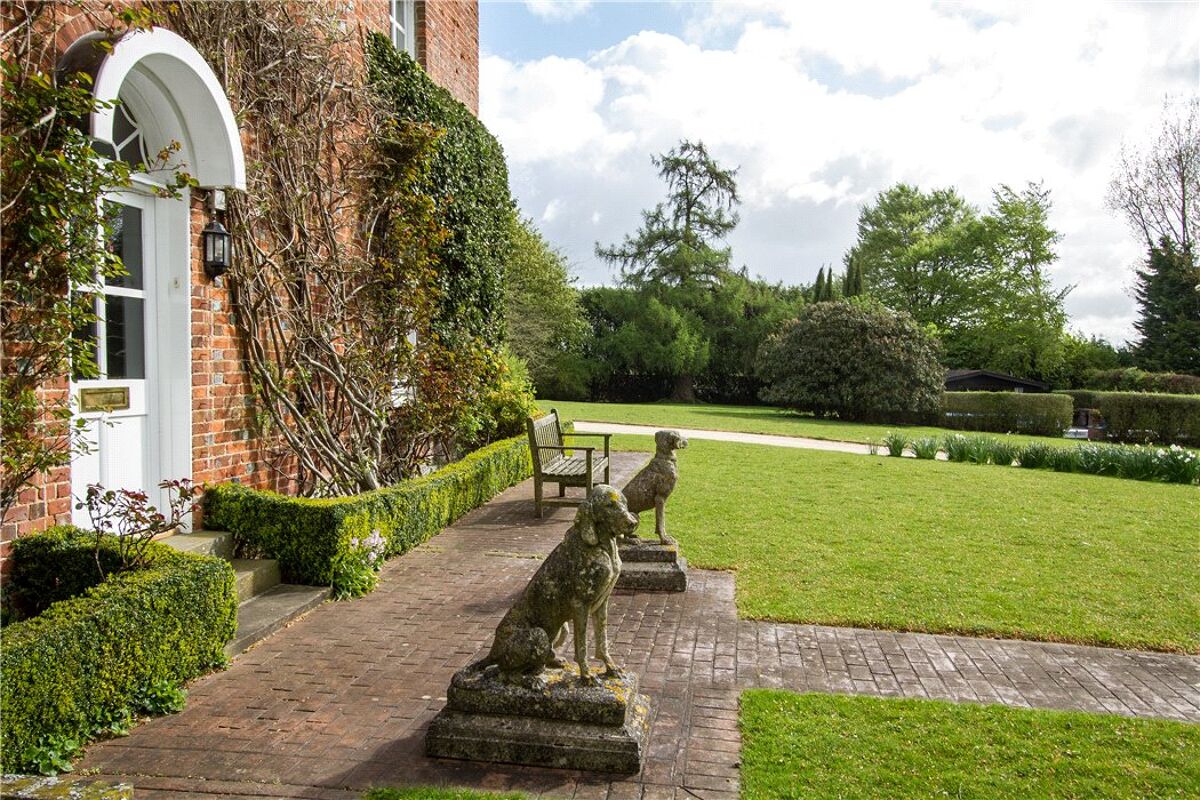 Immobili in vendita Bath Road, Hungerford, Berkshire, RG17 Knight Frank