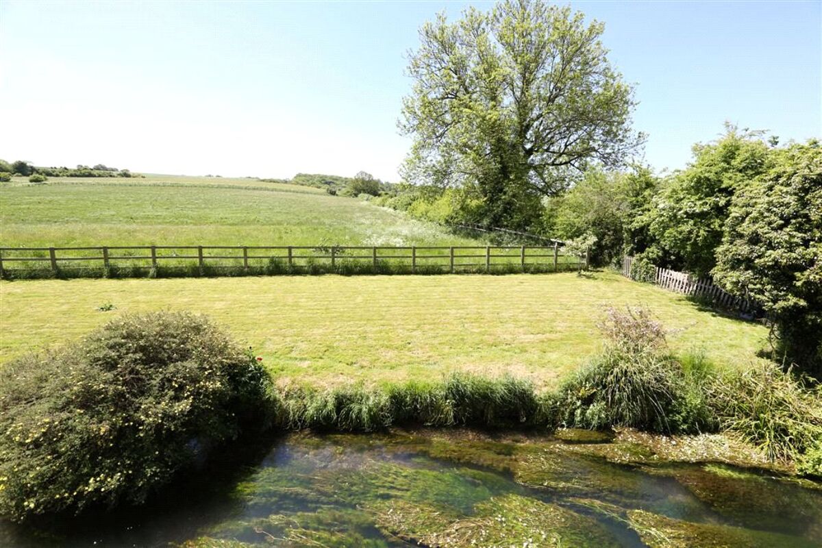 house for sale in Box Hedge Cottage, Eastbury, Hungerford, Berkshire