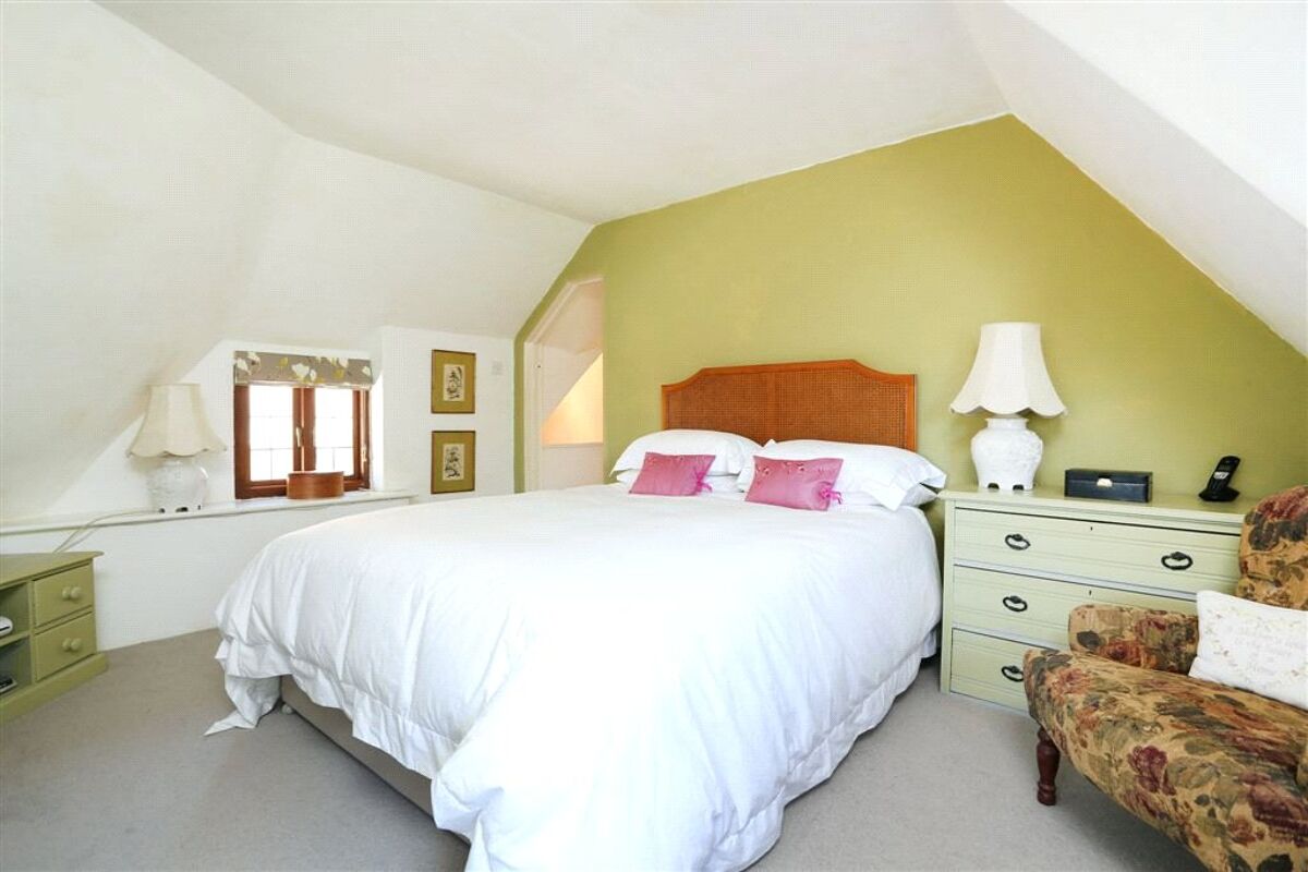 house for sale in Box Hedge Cottage, Eastbury, Hungerford, Berkshire