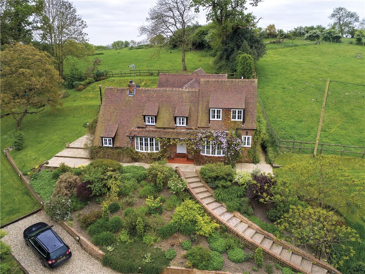 house for sale in Blandys Hill, Kintbury, Hungerford, Berkshire, RG17