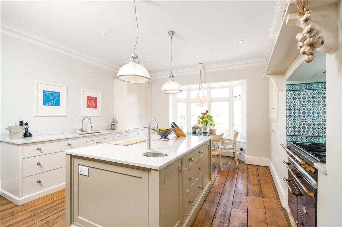 house for sale in Longstock, Stockbridge, Hampshire, SO20 HNG140079