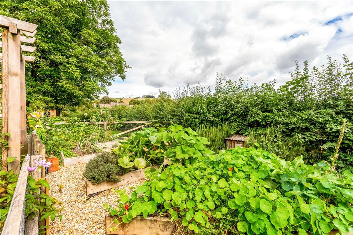 house for sale in Oare, Marlborough, Wiltshire, SN8 HNG140094