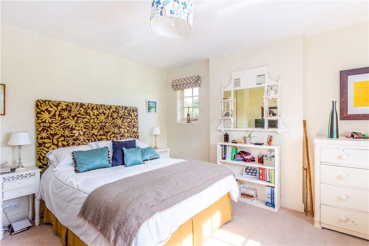 house for sale in Oare, Marlborough, Wiltshire, SN8 HNG140094