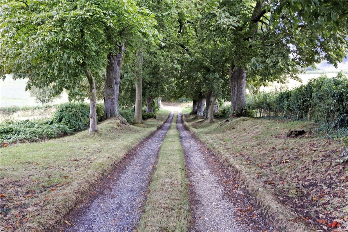 house for sale in Yattendon, Thatcham, Berkshire, RG18 HNG140168