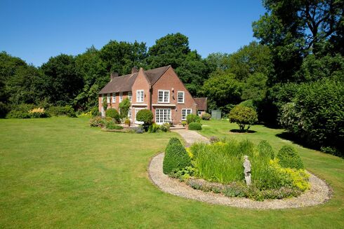 Picture of 4 bedroom house for sale.