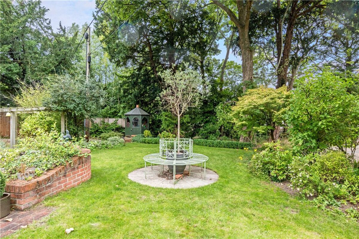 house for sale in Station Road, Kintbury, Hungerford, Berkshire, RG17