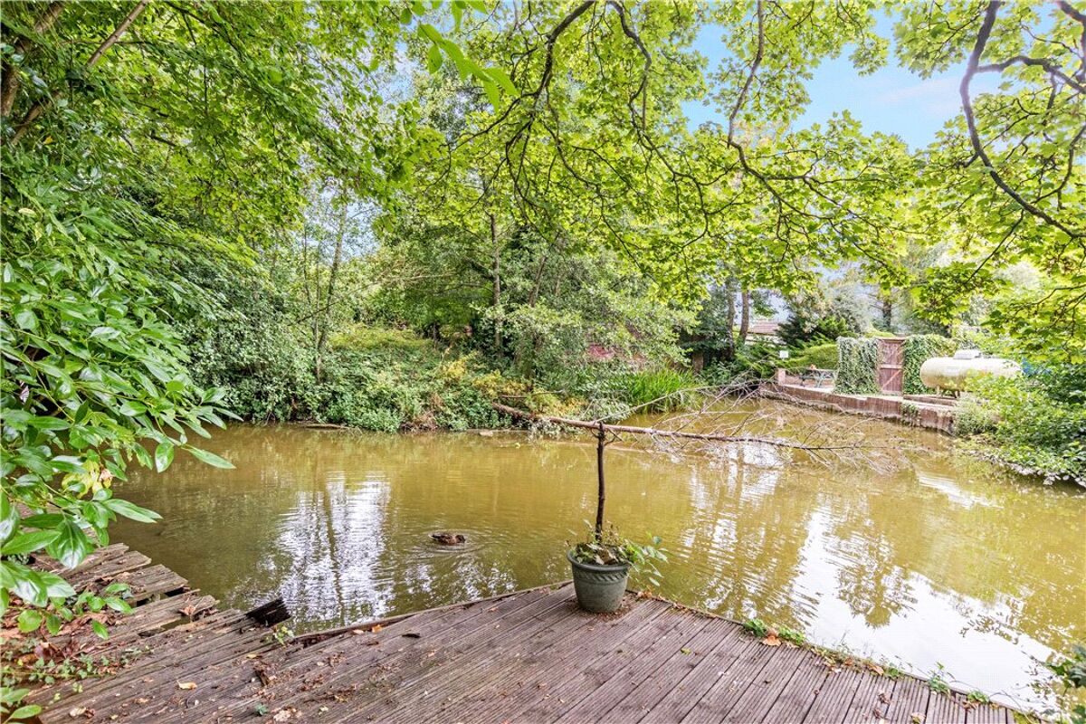 house for sale in Station Road, Kintbury, Hungerford, Berkshire, RG17