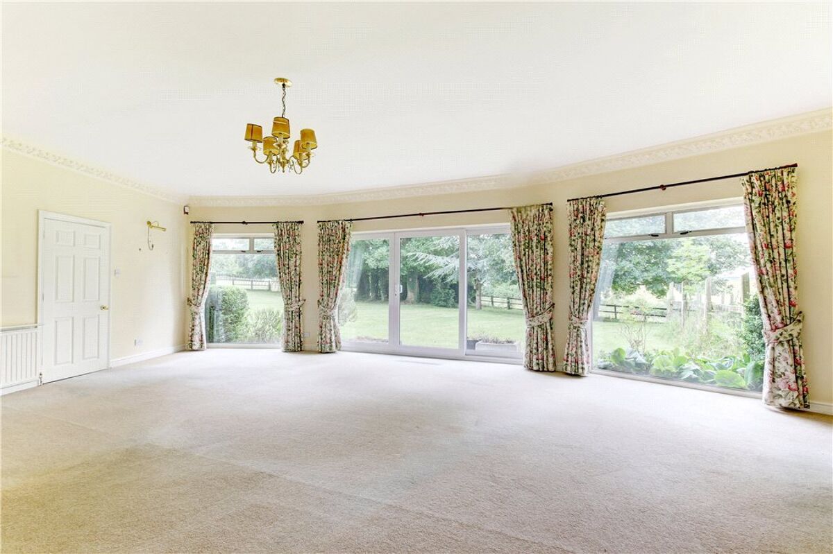 house for sale in Upshire Farm, Greenways, Lambourn, Hungerford