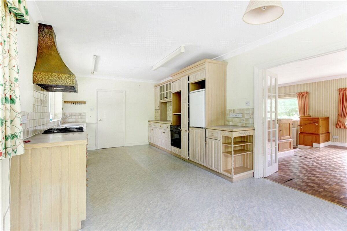 house for sale in Upshire Farm, Greenways, Lambourn, Hungerford