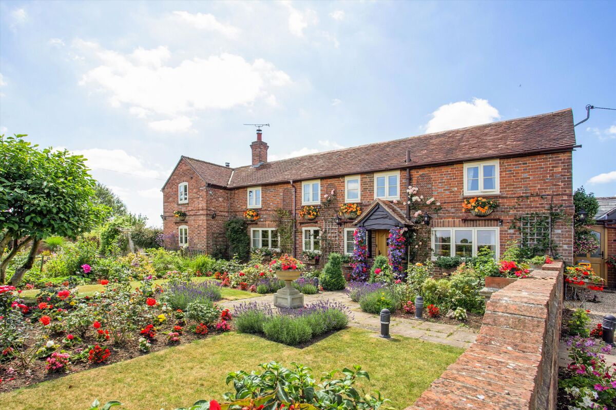 house for sale in The Thicket, Leckhampstead, Newbury, Berkshire, RG20 HNG150194 Knight Frank