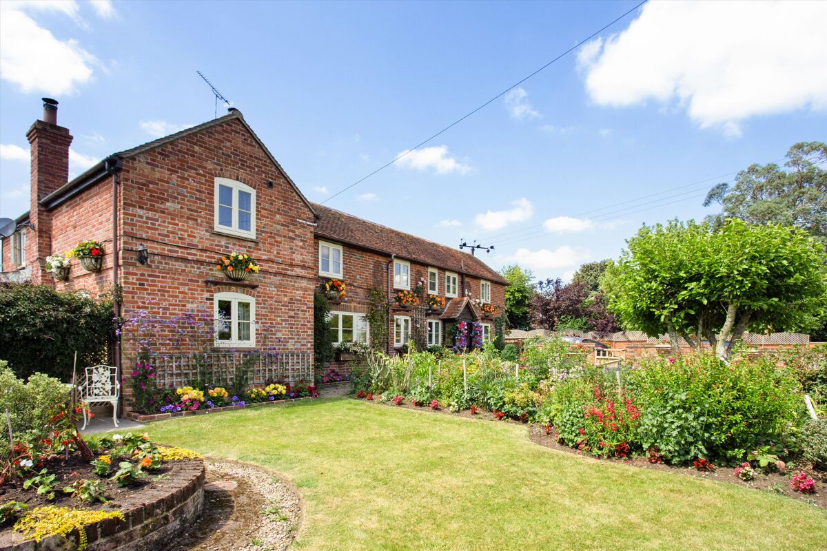 house for sale in The Thicket, Leckhampstead, Newbury, Berkshire, RG20 HNG150194 Knight Frank