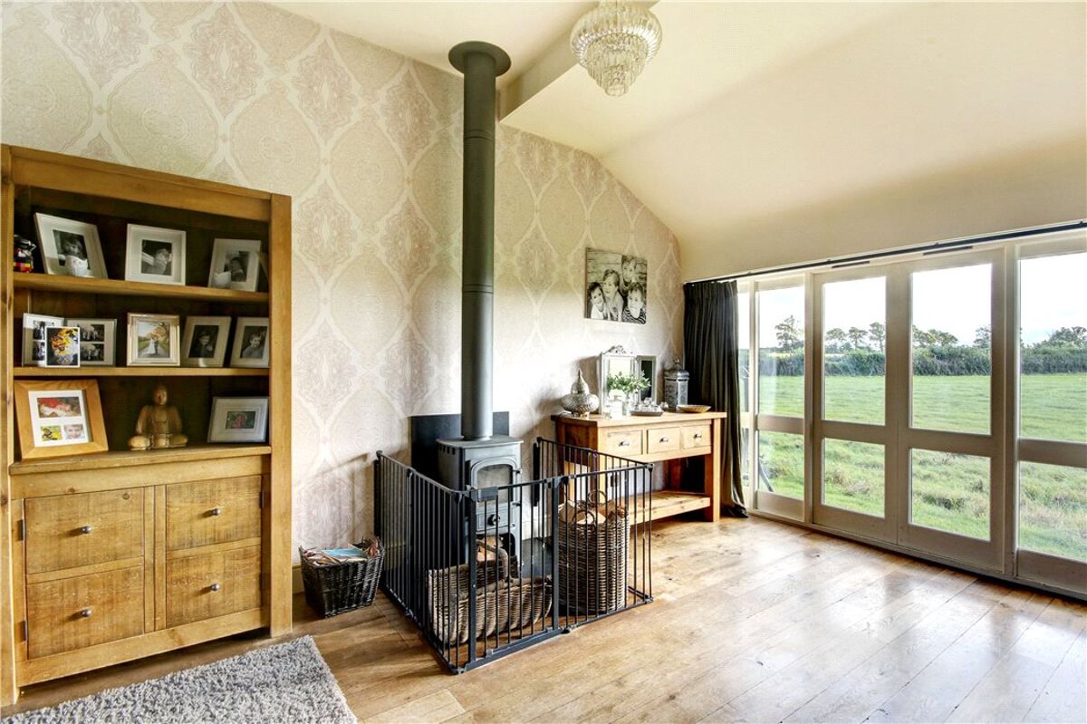 house for sale in Yew Tree Cottage, Clanville, Andover, Hampshire, SP11