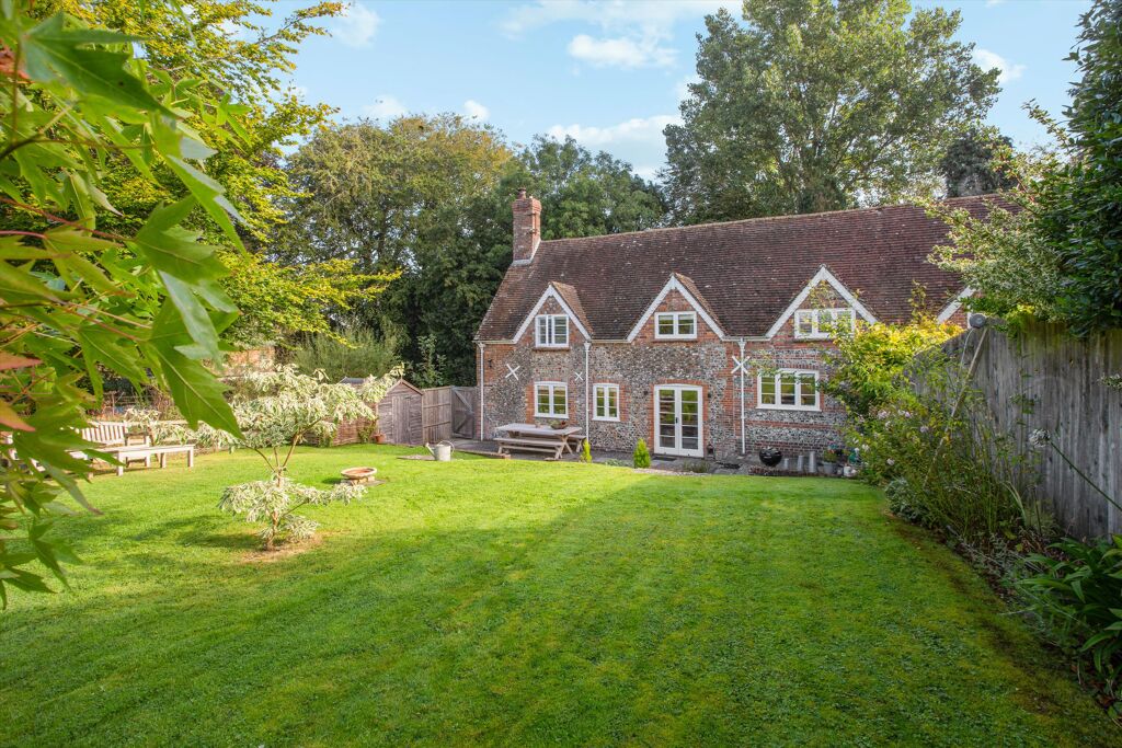 Image of High Street, Little Bedwyn, Marlborough, Wiltshire, SN8