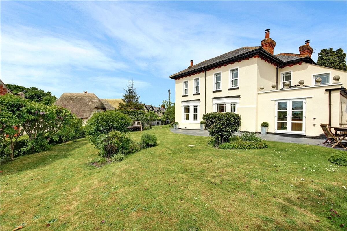 house for sale in Greywethers, High Street, Swindon