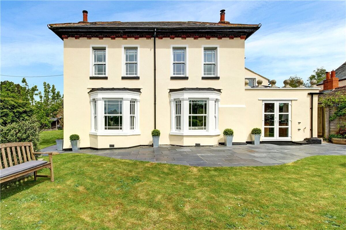 house for sale in Greywethers, High Street, Swindon