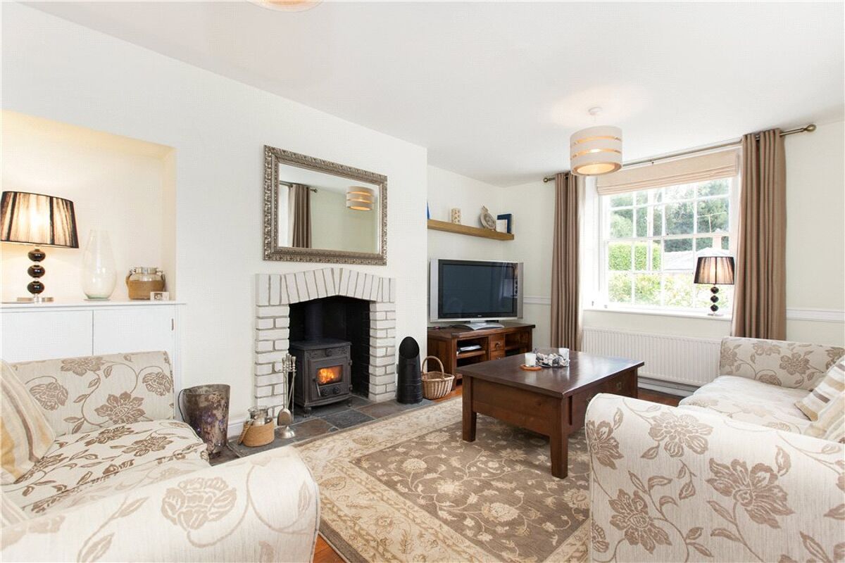 house for sale in Appleshaw, Andover, Hampshire, SP11 HNG160172