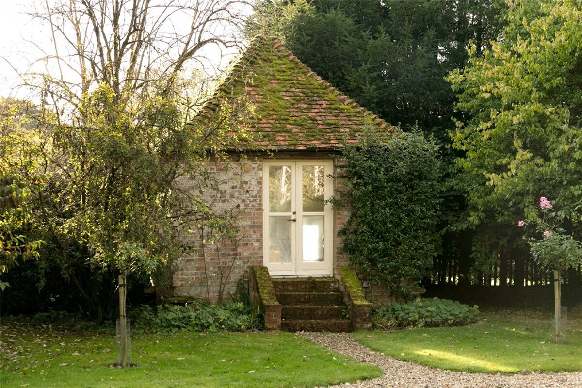 house for sale in Templeton Road, Kintbury, Hungerford, Berkshire, RG17