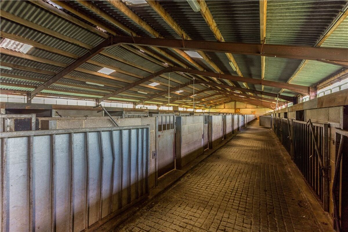 house for sale in Hell Corner Farm, Kintbury, Hungerford, Berkshire