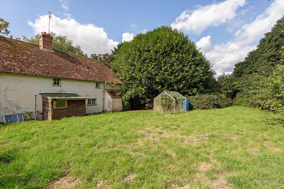 house for sale in Stoke, Andover, Hampshire, SP11 HNG170069 Knight