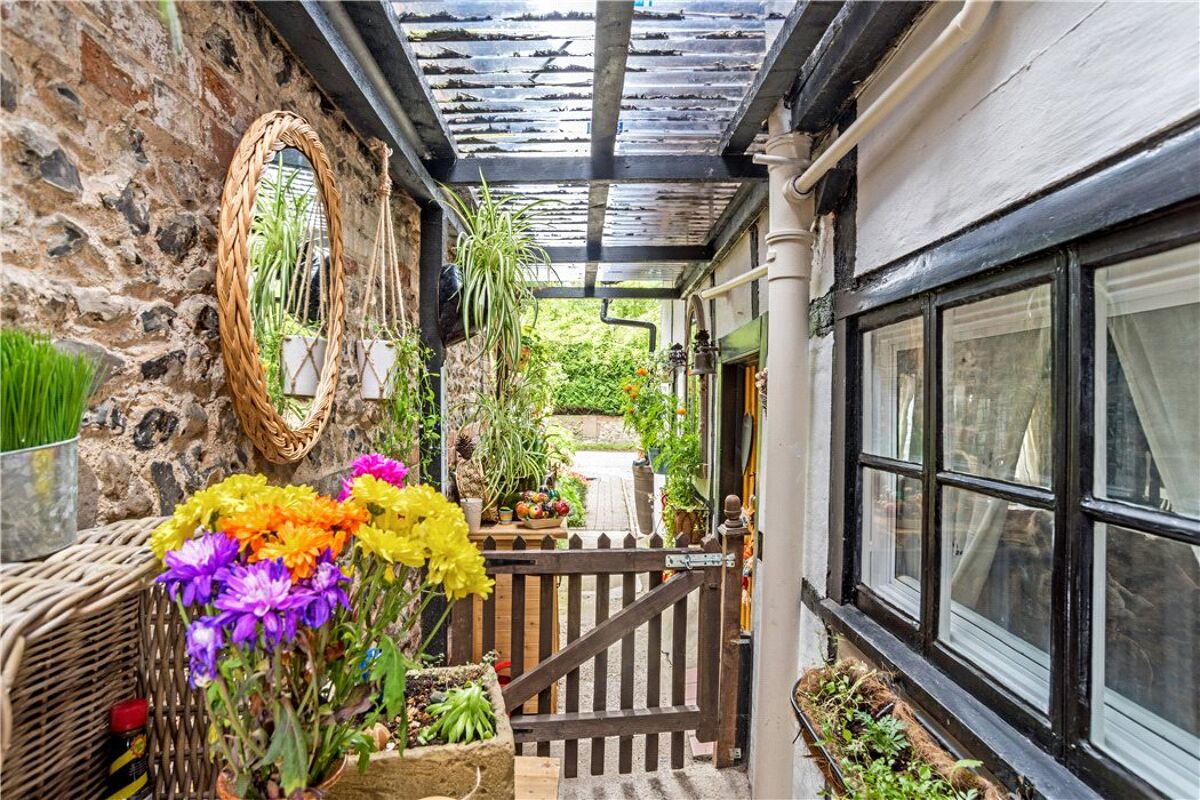 house for sale in Eastbury, Hungerford, Berkshire, RG17 HNG170159