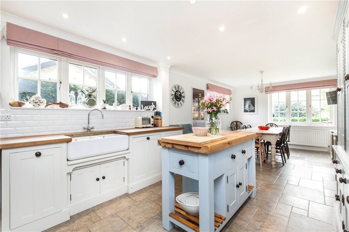 house for sale in St Mary Bourne, Andover, Hampshire, SP11 HNG170200