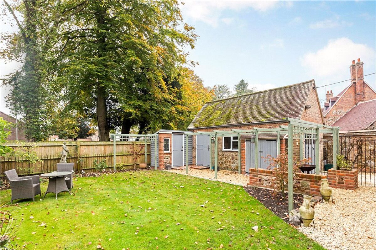 house for sale in Goose Green, Lambourn, Hungerford, Berkshire, RG17