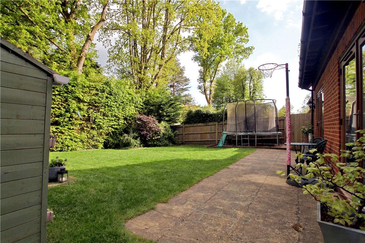 house for sale in Tile Barn, Woolton Hill, Newbury, Hampshire, RG20