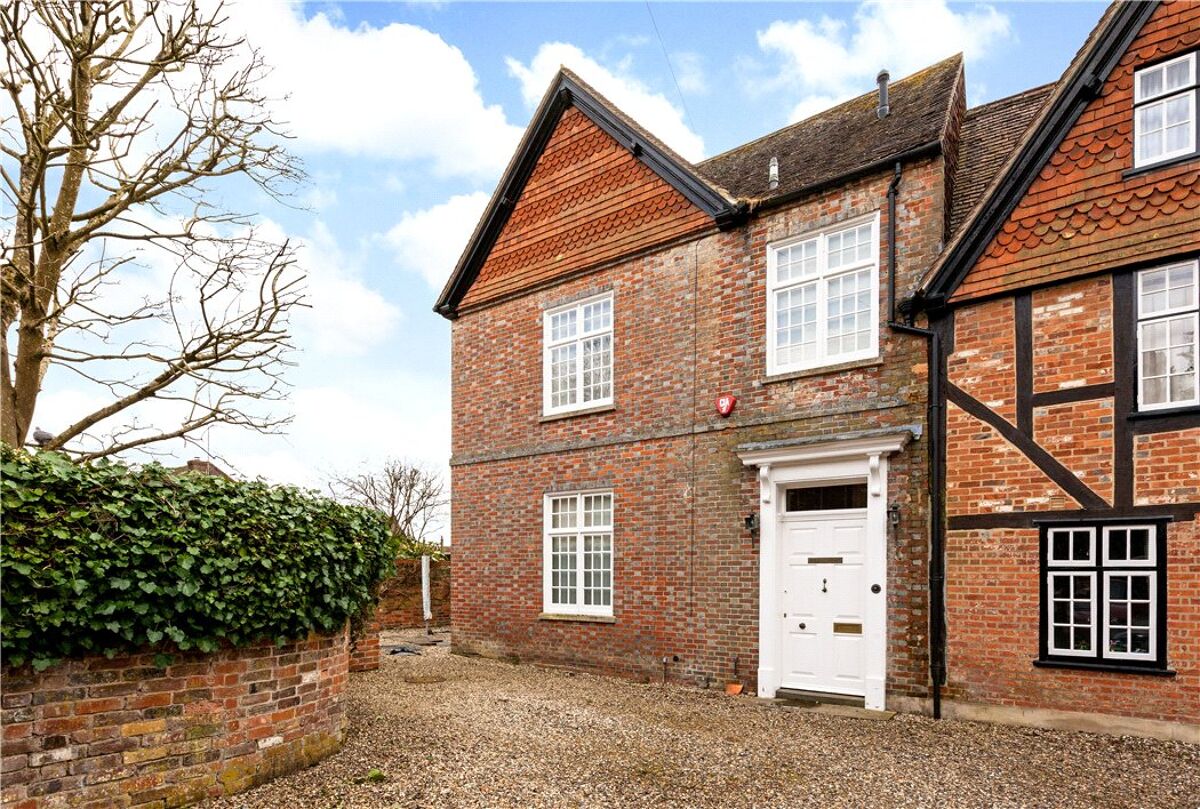 house for sale in Church Road, Shaw, Newbury, Berkshire, RG14