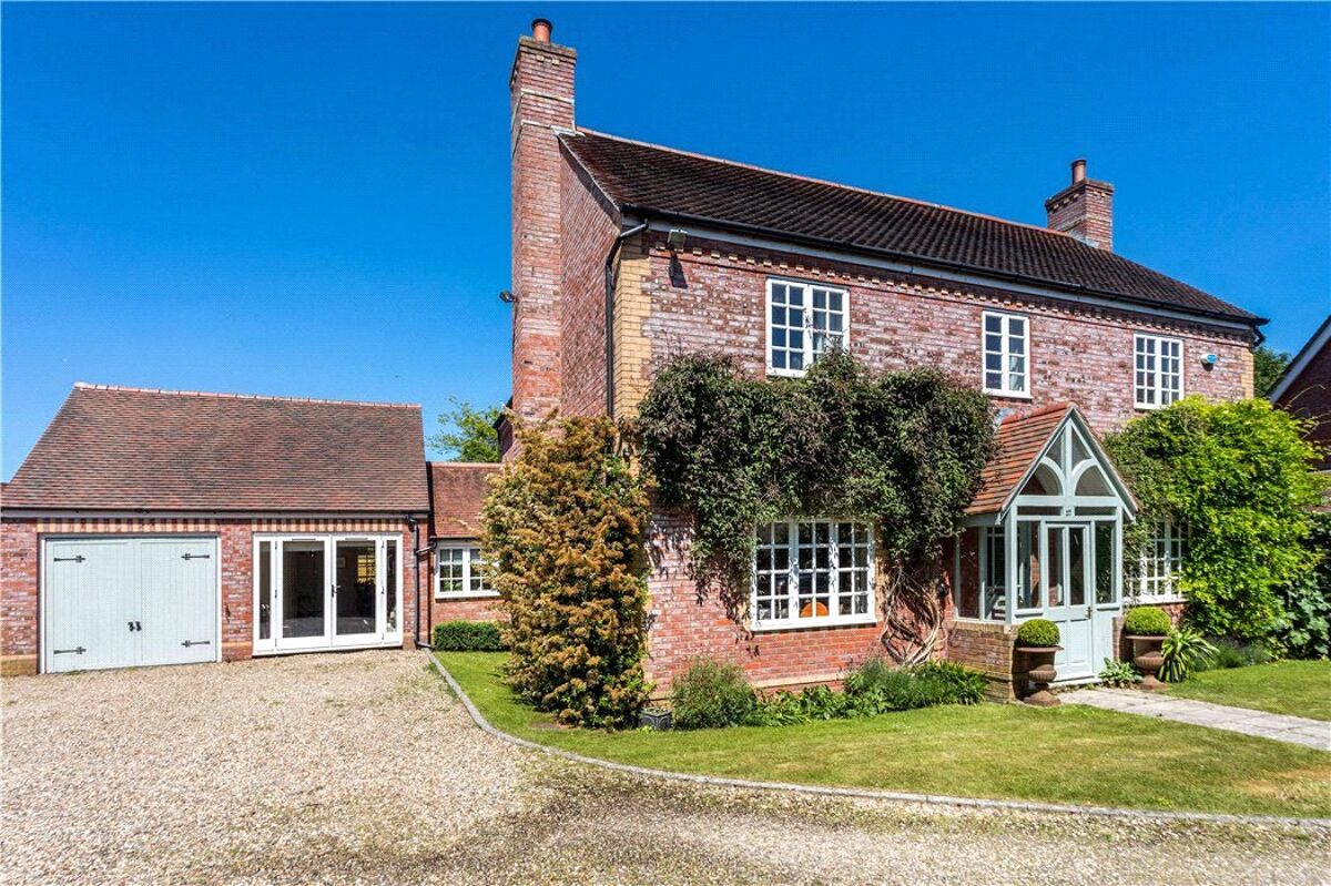 house for sale in Granary Road, Great Bedwyn, Marlborough, Wiltshire