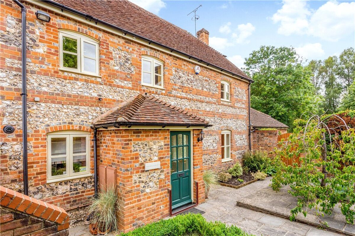 house for sale in The Tanyard, Chilton Foliat, Hungerford, Wiltshire, RG17 HNG180170 Knight