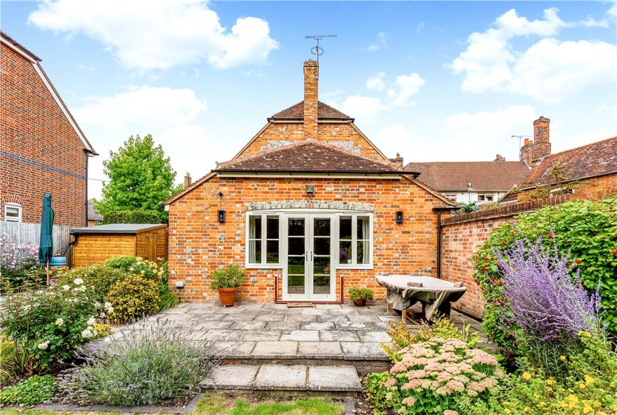 house for sale in The Tanyard, Chilton Foliat, Hungerford, Wiltshire, RG17 HNG180170 Knight