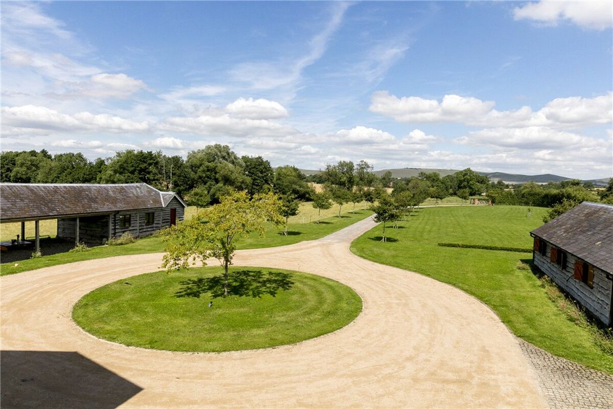 house for sale in Stanton Farm, Stanton St. Bernard, Marlborough