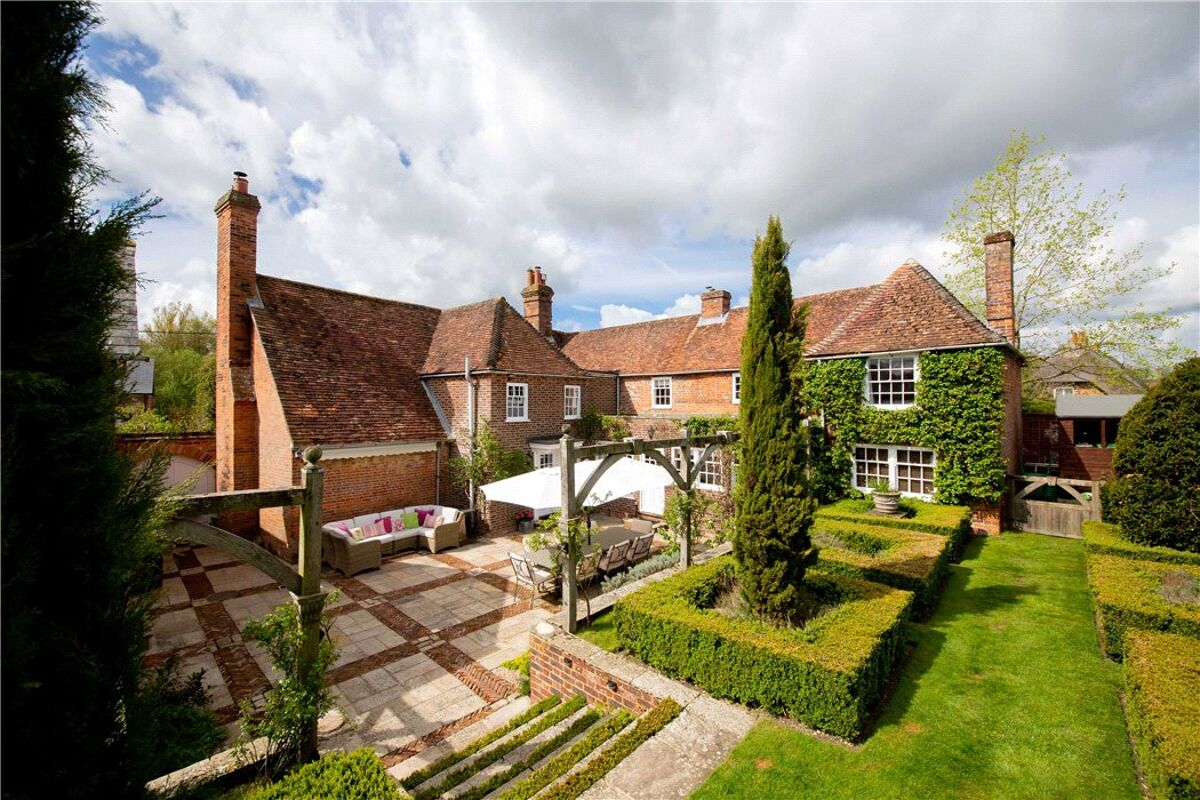 house for sale in Chilton Foliat, Hungerford, Wiltshire, RG17