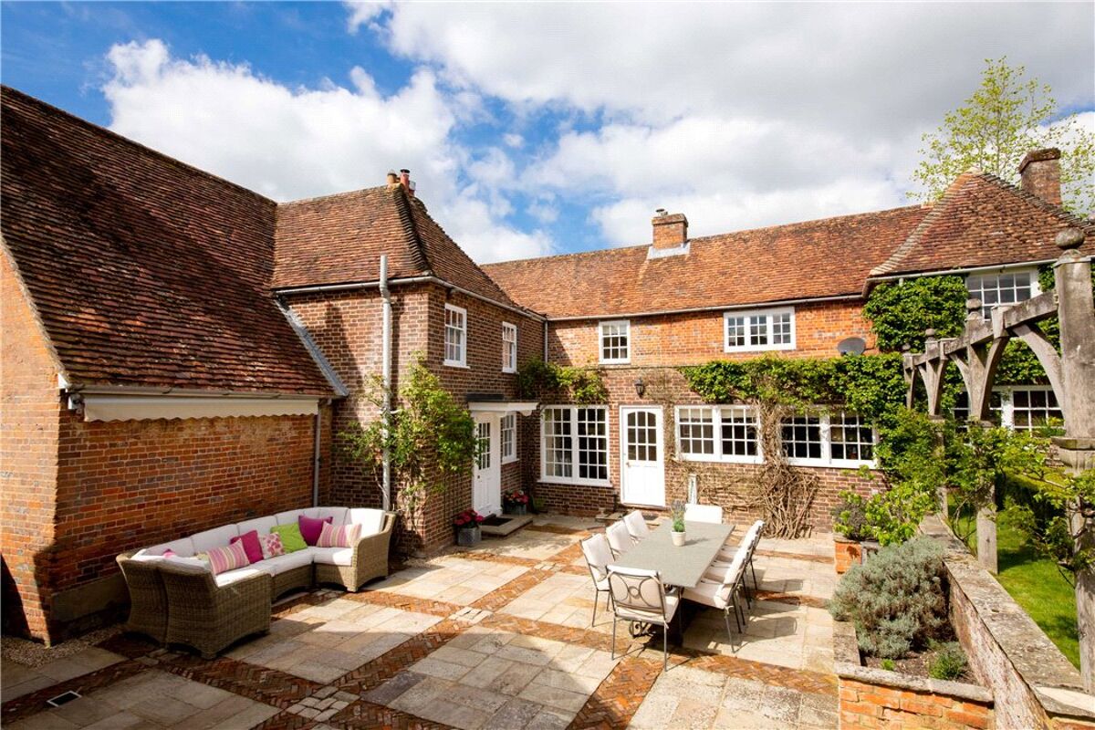 house for sale in Chilton Foliat, Hungerford, Wiltshire, RG17