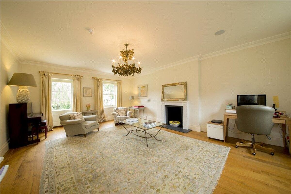 house for sale in Hamstead Marshall, Newbury, Berkshire, RG20