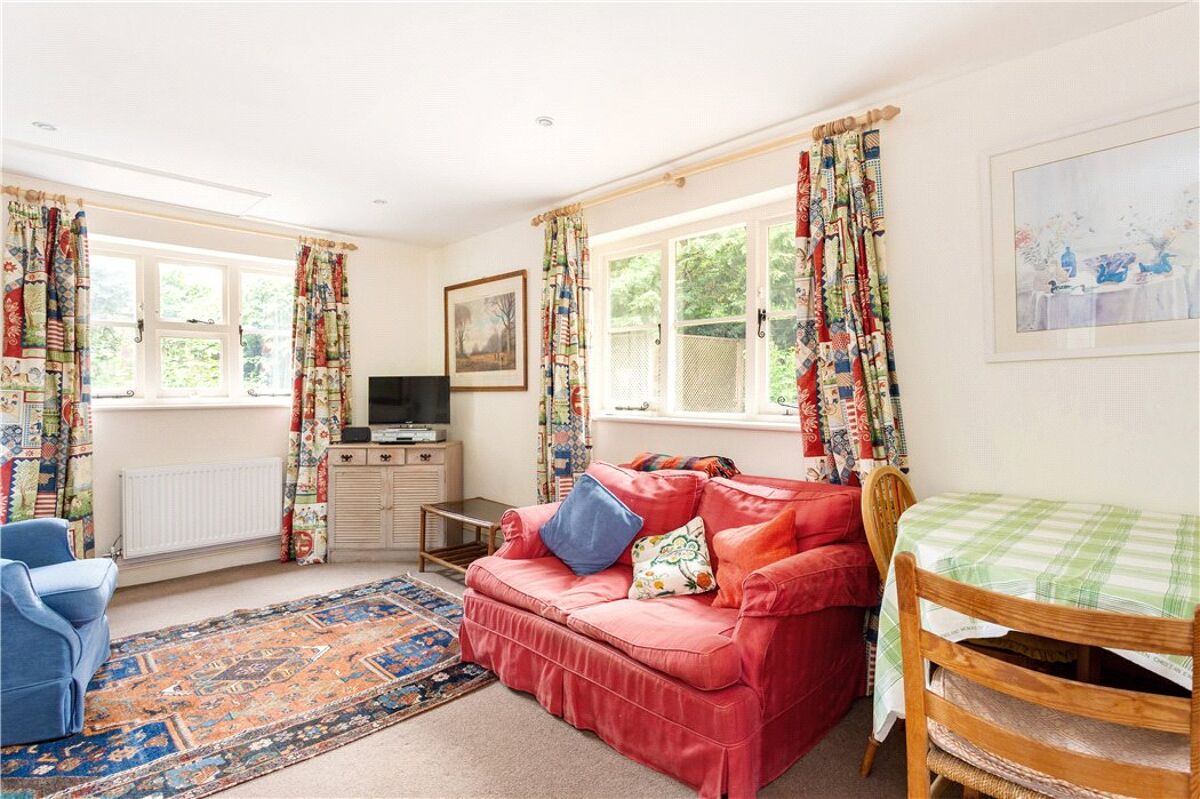 house for sale in Leckhampstead, Newbury, Berkshire, RG20 HNG190110 Knight Frank