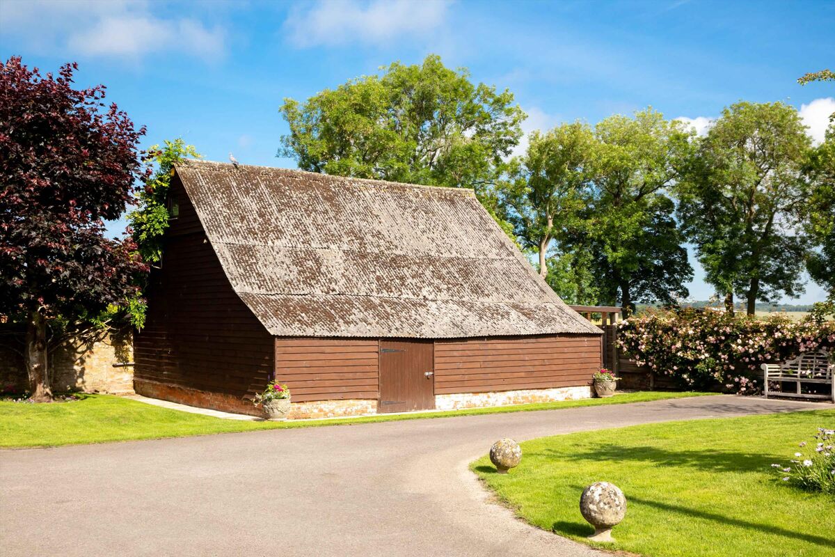 house for sale in Salisbury Road Hungerford Berkshire RG17 HNG190132