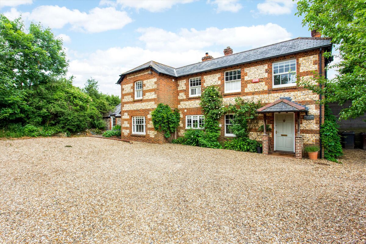 house for sale in Ragged Appleshaw, Andover, Hampshire, SP11